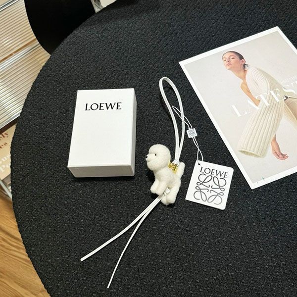 追跡付き 安い ロエベ チャウチャウ N級品 チャーム lov43942
